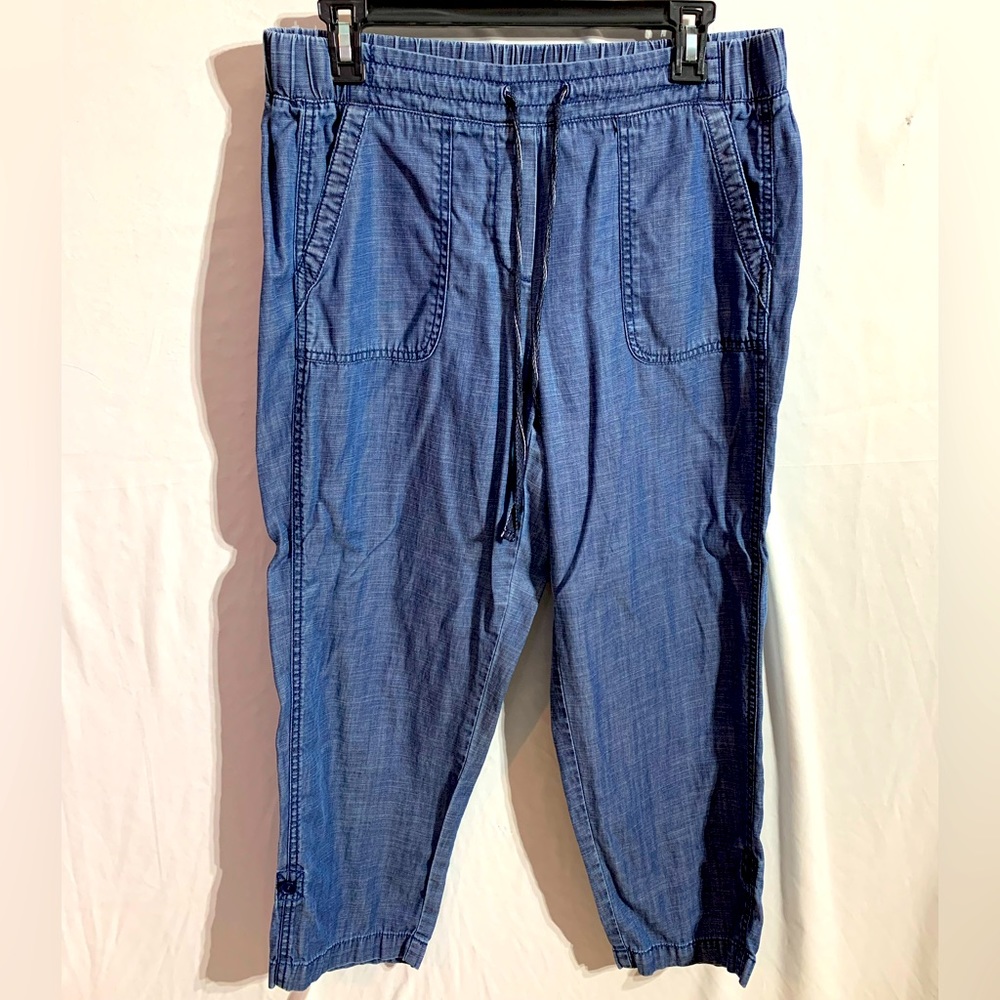 Talbots women’s summer, denim capri pull on, capri pants. 10p